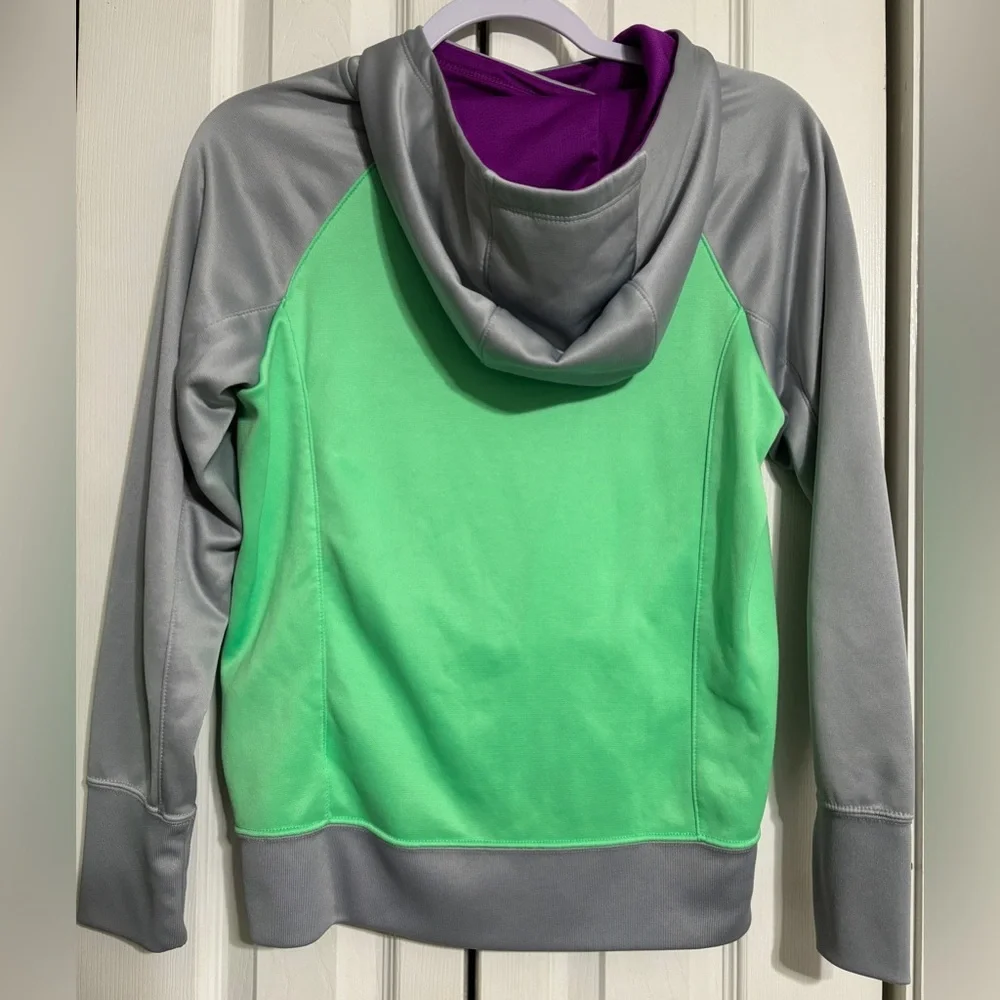 Nike therma girls